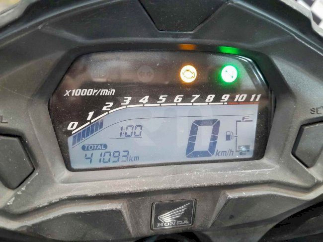 0100211569_06