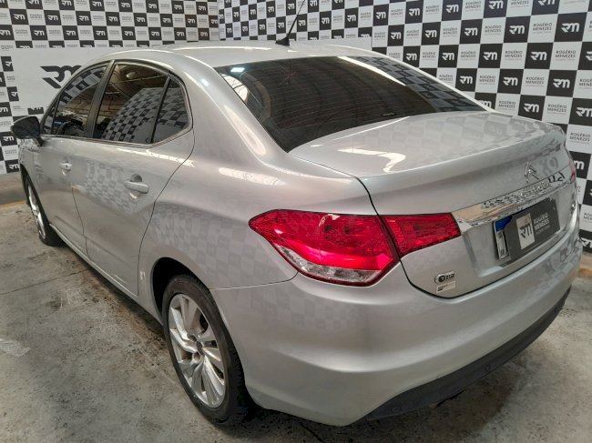afd5406068ccb471363cefa144cc1cc8.jpg