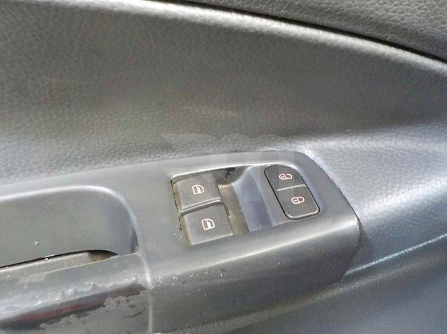 1100301099_07