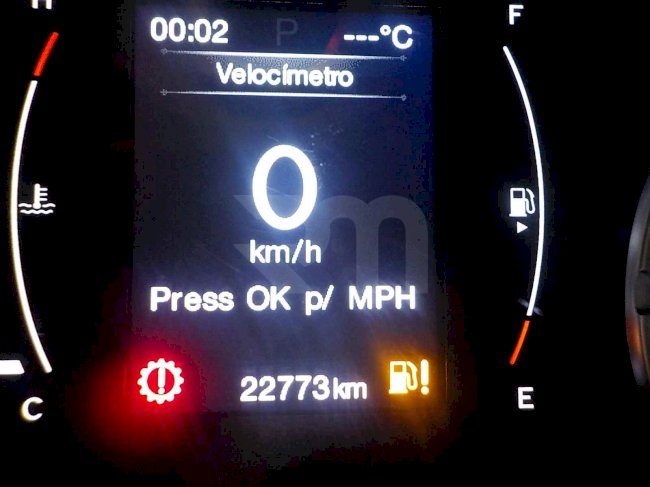 0500113599_35