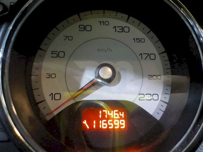 0500113785_34