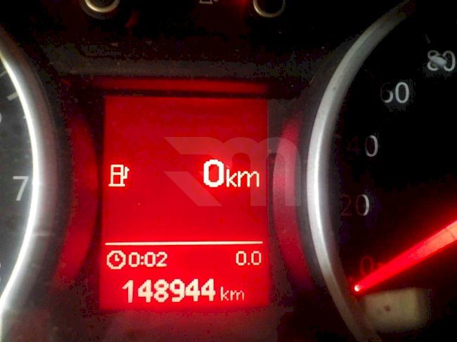0100207984_32