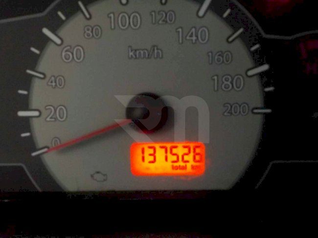 0100207996_06