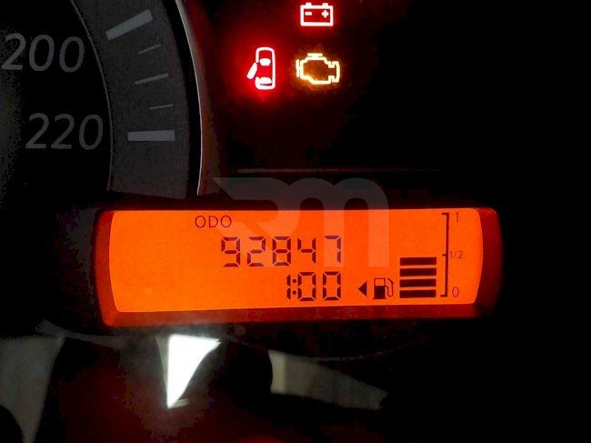 0500114176_18