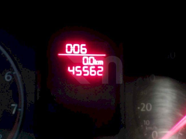 0100208172_18