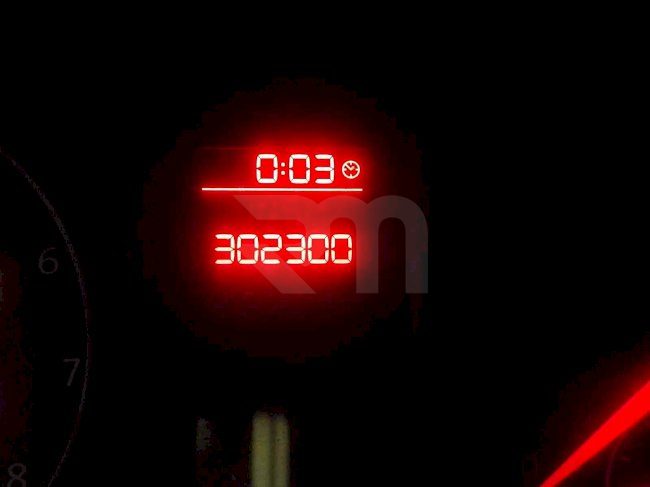 0100208196_07