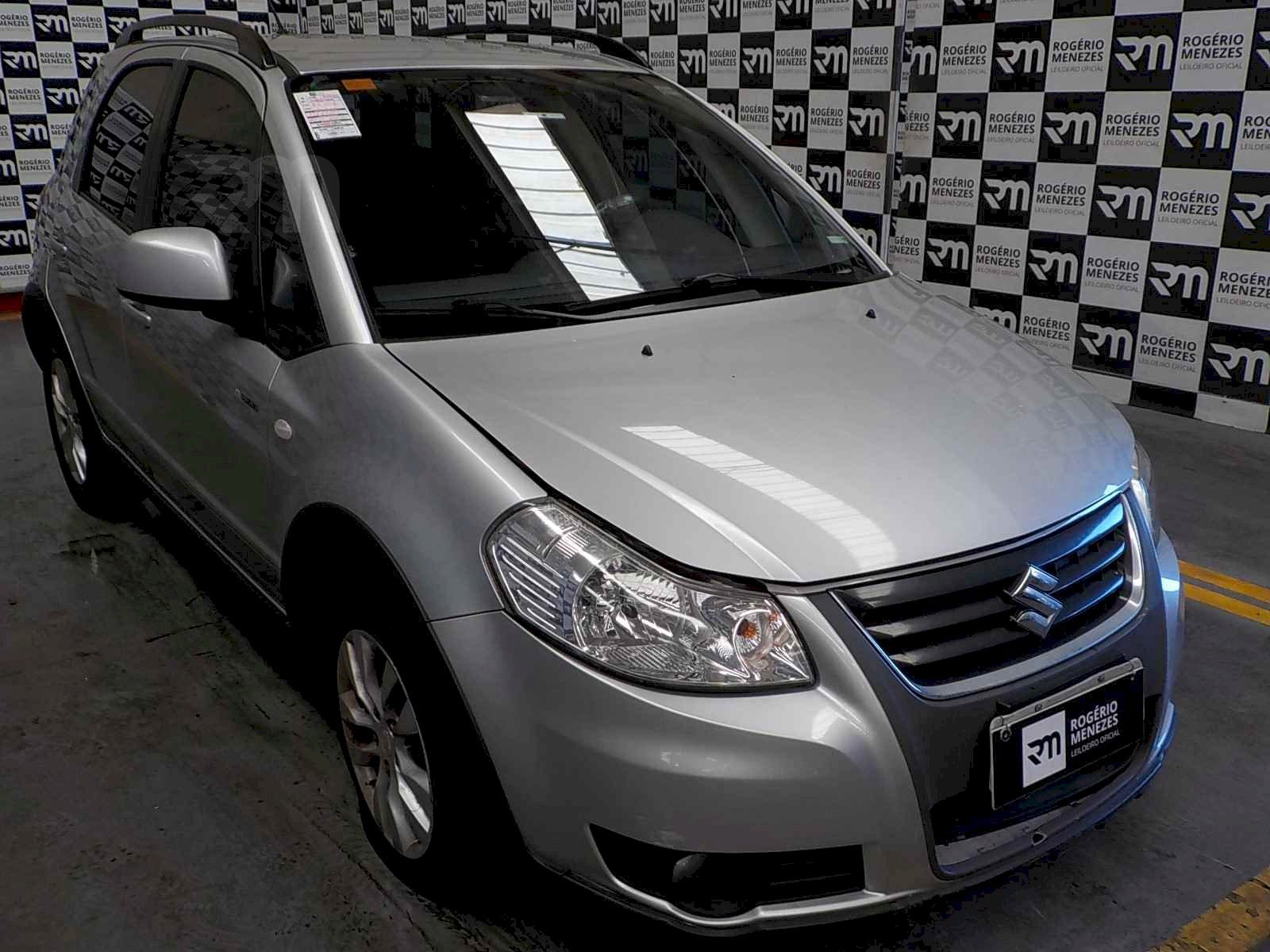 SUZUKI SX4 2013/2014 GASOLINA | Rogério Menezes