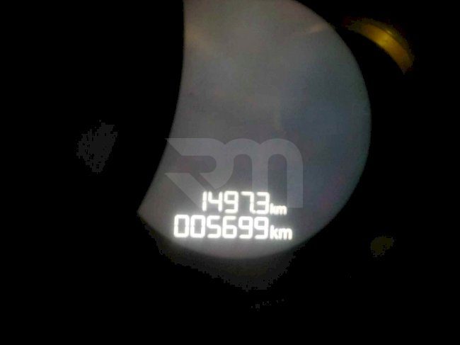 0400115348_19