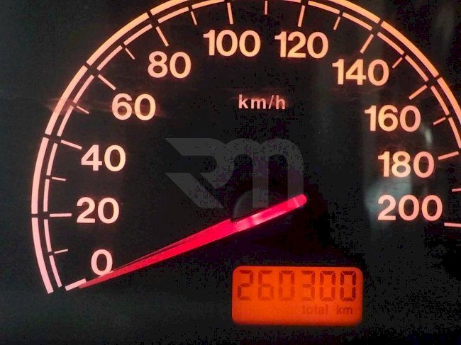 0400115475_25