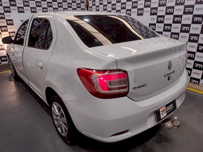 0100208570_19