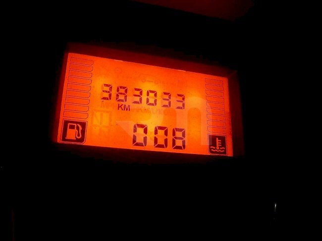 0100208236_19