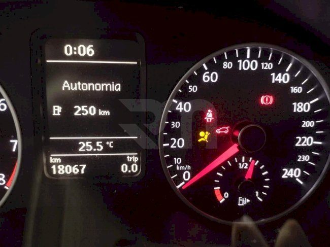 0400115840_17