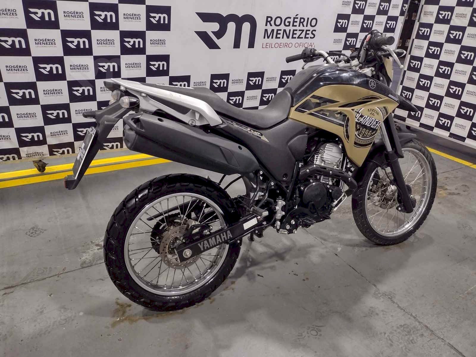 MOTO YAMAHA XTZ 250 LANDER 2021/2021 GASOLINA/ALCOOL | Rogério Menezes