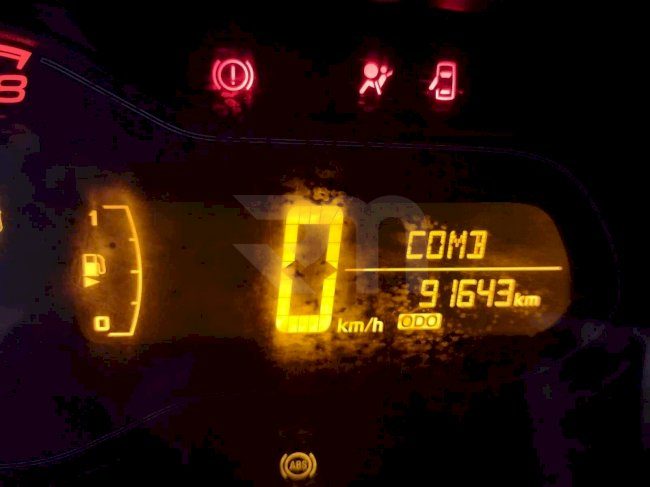 0100208937_22