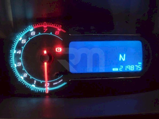 0100209372_17