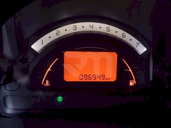 1100302477_21